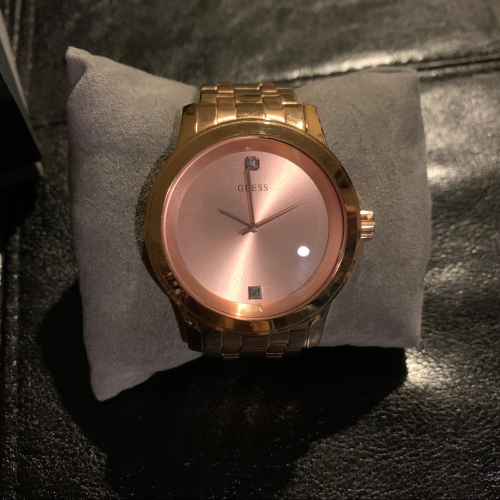 GUESS Watch - Picture 8 of 8